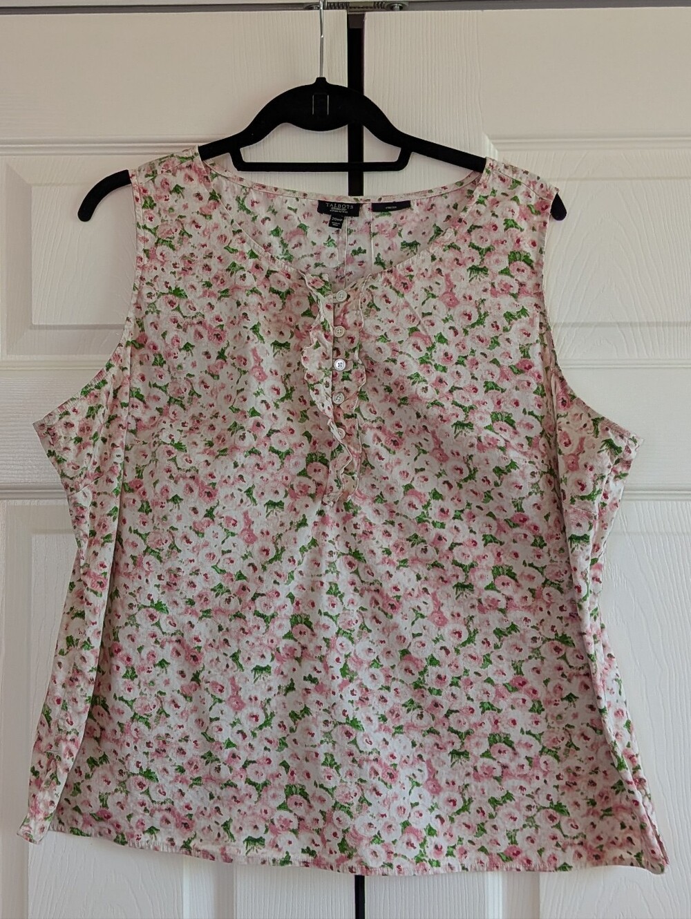 Talbots plus size 20/18 Pink Floral Sleeveless Blouse